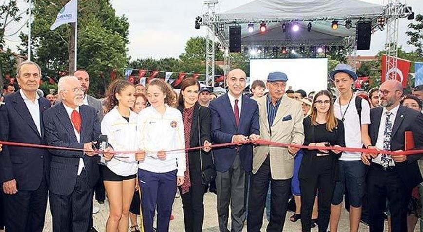 Sanatçılar Parkı açıldı