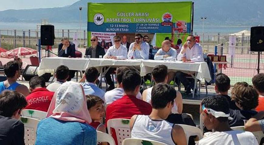 Ömer Onandan büyük destek
