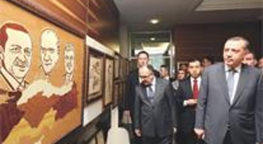 Elde körük ülkeyi yangın yeri gibi gösteriyorlar