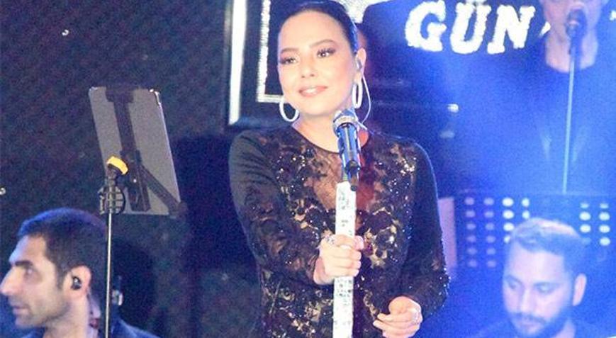 Ebru Gündeş, Adnan Şenses için söyledi