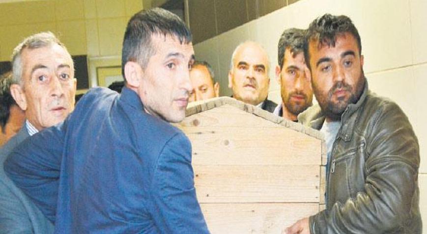 Hamile kadını evinde vurdular
