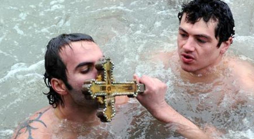 Balatta haç çıkarma töreni