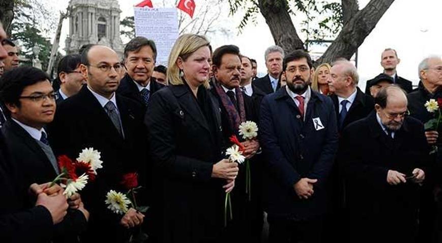 Konsoloslardan teröre tepki yürüyüşü