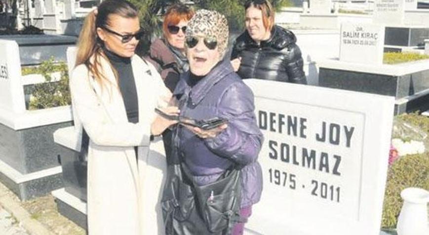 Ünlü oyuncunun annesi isyan etti Kızımı onlar öldürdü