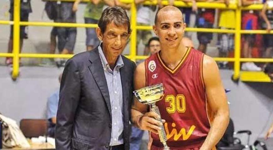 Arroyo Barcelona yolunda