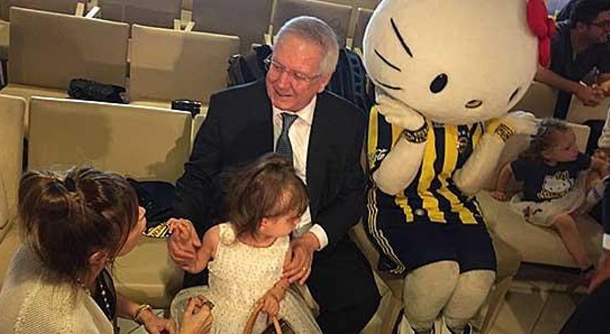 Fenerbahçe ile Hello Kitty sözleşme imzaladı