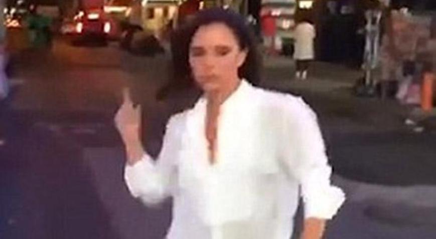 Victoria Beckhamdan Times Meydanında dans