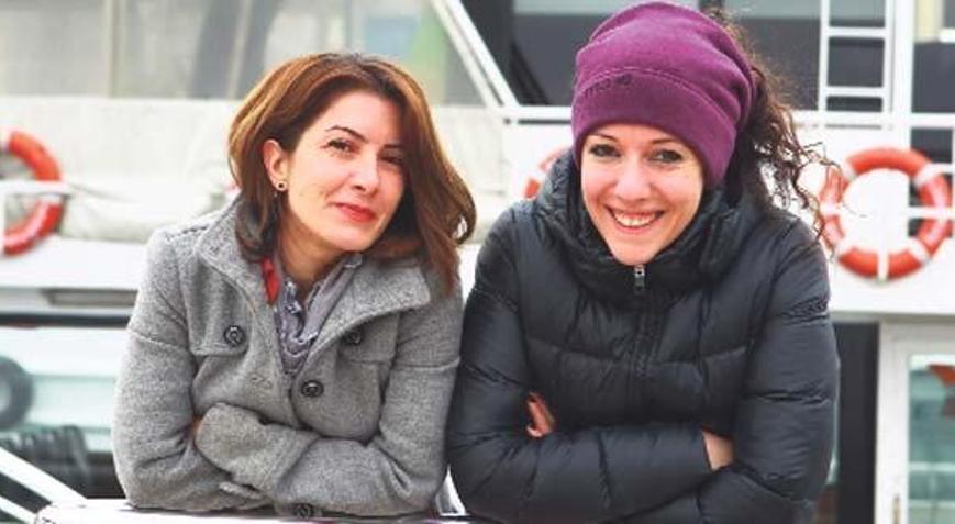O parklardakiler yunus değil biblo