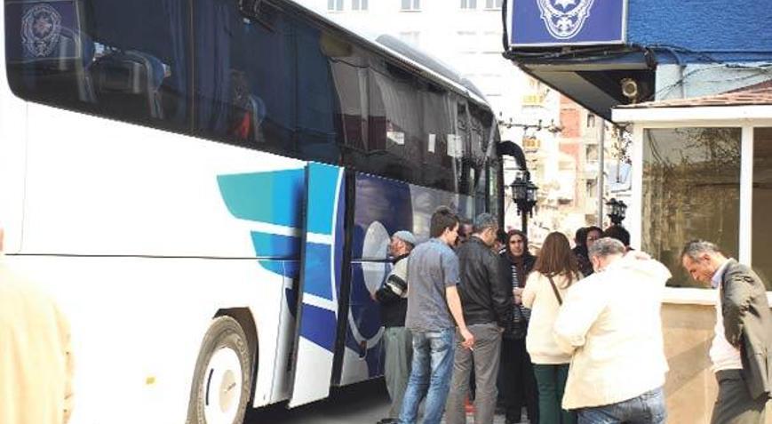 Otobüste porno mesajla taciz - Son Dakika Haberleri Milliyet