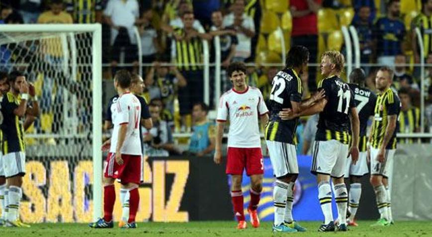 Salzburg kalecisi taraftarı övdü