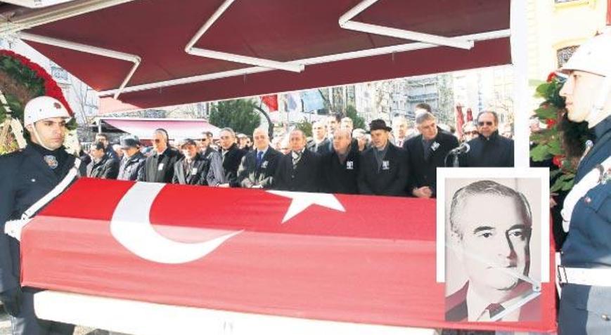 Halefoğlu, son  yolculuğuna uğurlandı