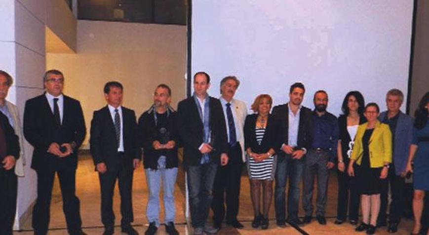 Eğitim için müzayede