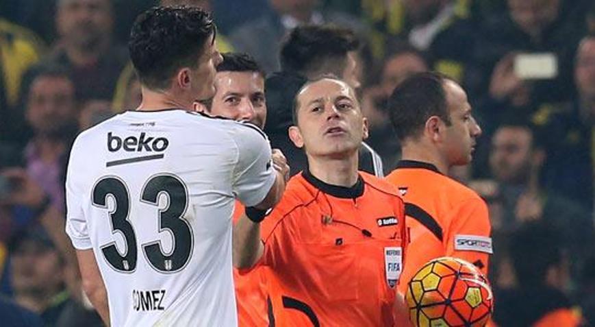 Al Ahli-Al Shabab maçı Cüneyt Çakırın