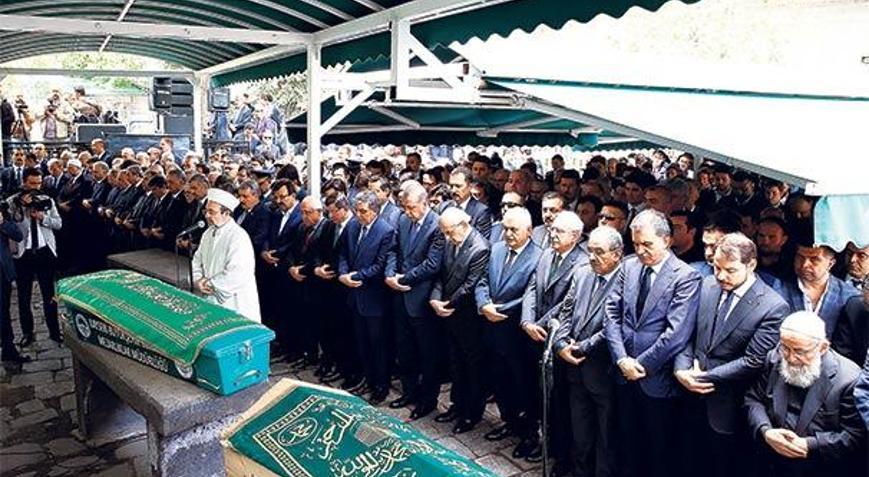 Devletin zirvesi tam kadro uğurladı