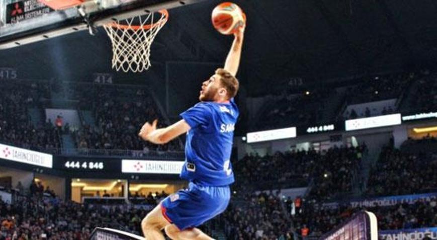 Tahincioğlu Smaç Yarışmasını  Anadolu Efesten Onuralp Bitim kazandı