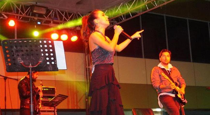 Tuğba Yurt, Keşanda konser verdi