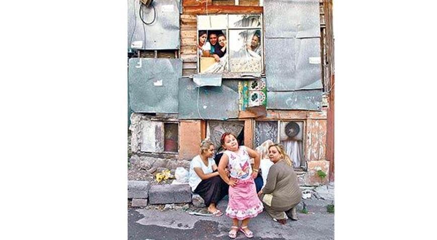 Romanlar  neden okula  gitmiyor