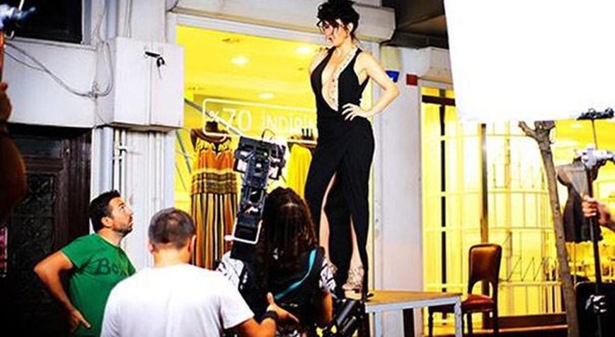 Tezgahtarlık yaptığı mağazada klip