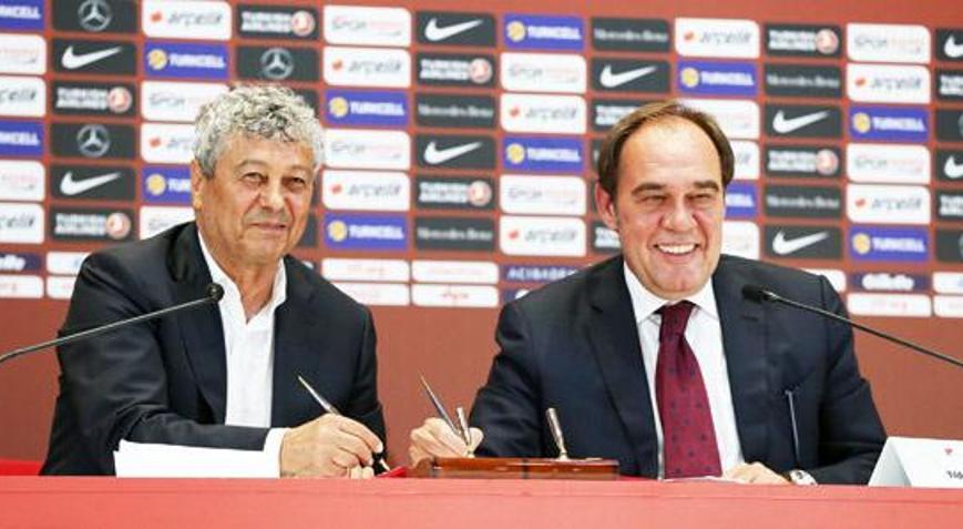 A Milli Takımda Lucescu dönemi resmileşti Arda Turan açıklaması... A Milli Takımda Lucescu dönemi resmileşti Arda Turan açıklaması...