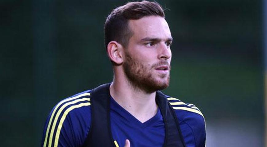 Fenerbahçe transferi yine son haftaya bıraktı