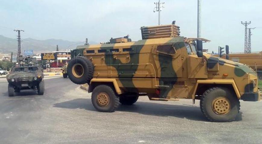 Sınıra askeri araç takviyesi sürüyor