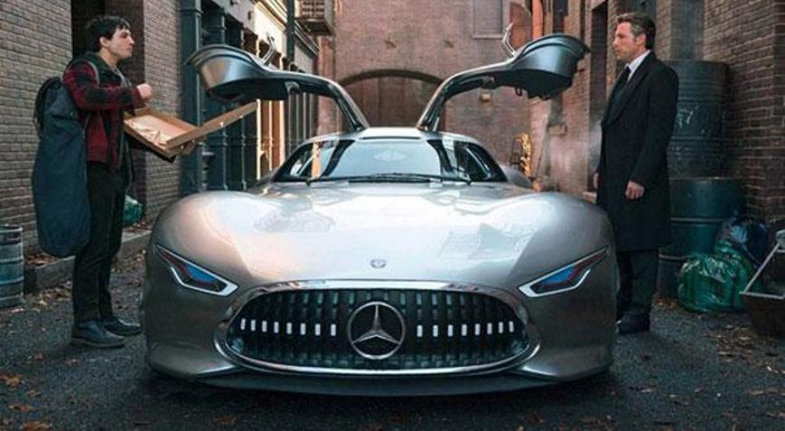 Mercedes, Batman'e sponsor oldu! İşte Bruce Wayne'in yeni oyuncağı: AMG ...