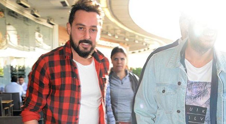 Arkadaşlarıyla öğle yemeğinde buluştu