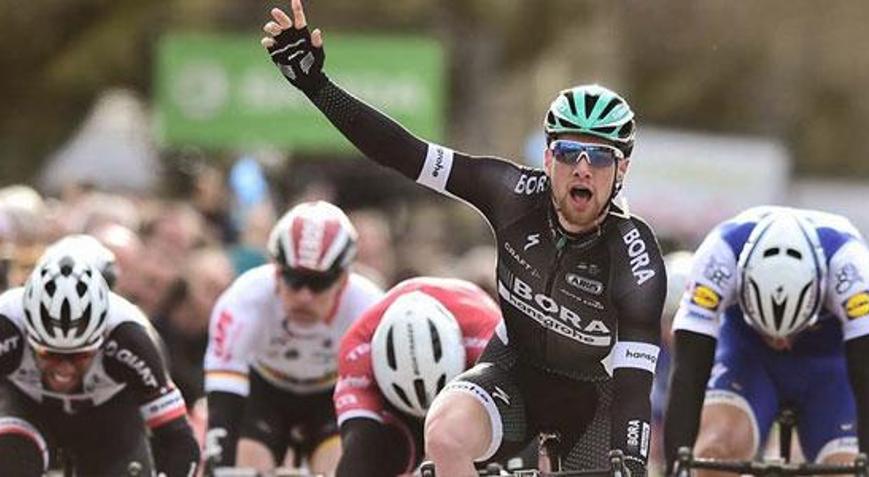 Turun ilk  etabında, Bennett birinci oldu