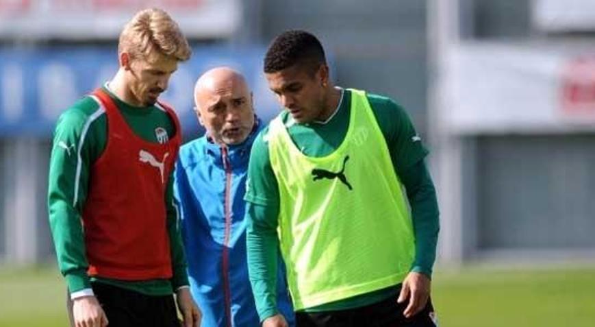 Vederson, Sestak ve Carson takımla çalıştı