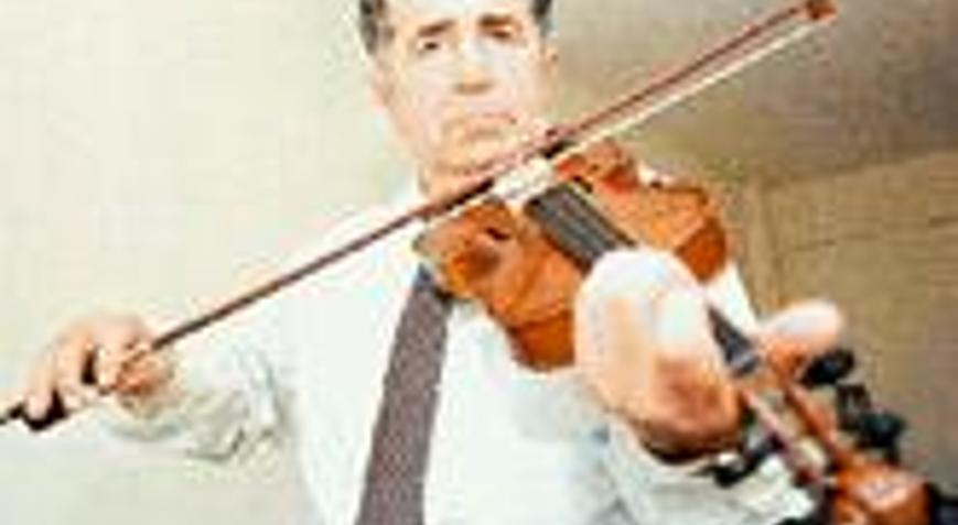 Keman ‘zırıltısı’ kurstan attırdı