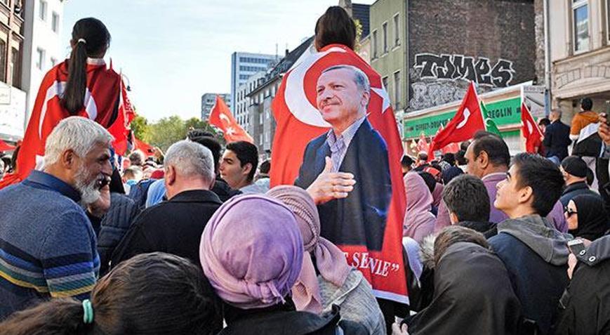 Son dakika... Sıra Kölnde Erdoğan ile Merkel kahvaltıda bir araya geldi