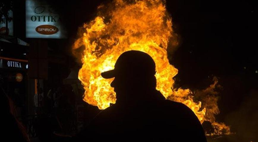 Komşuda ortalık karıştı Olaylı gösteri