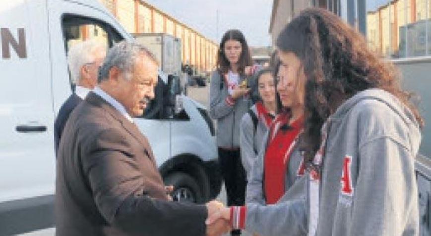 Burhaniye’de filenin sultanlarına büyük jest
