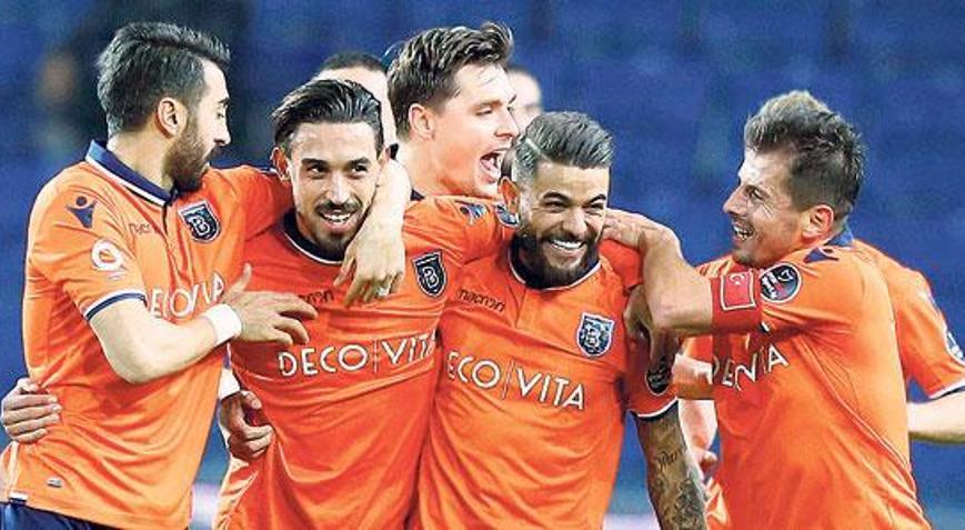 Bu kadar başarı siyasetle olur mu