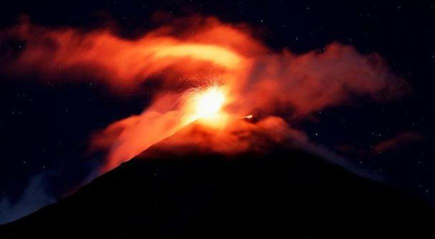 Fuego Yanardağı patladı