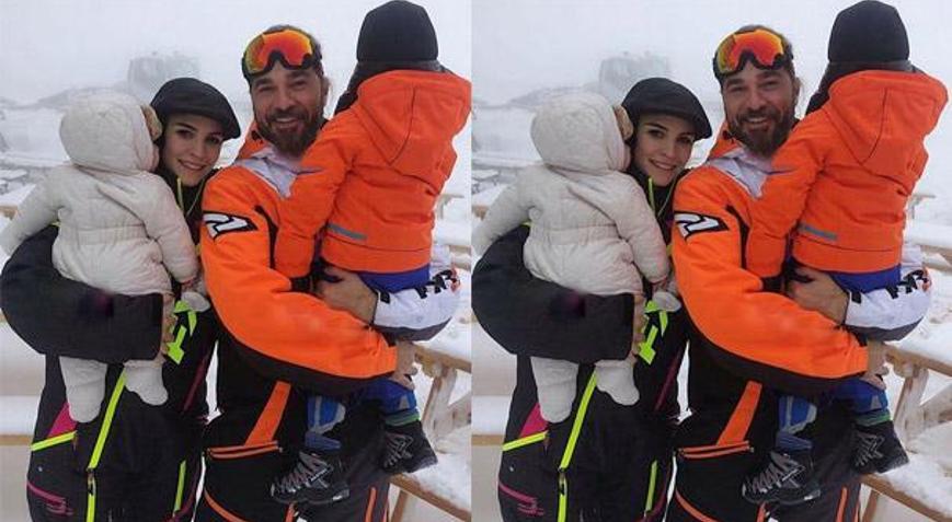Engin Altan Düzyatandan aile pozu