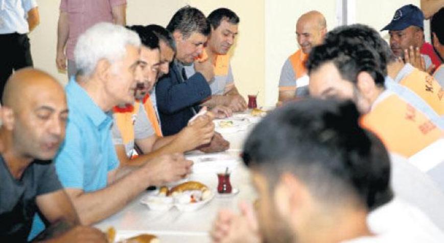 Başkan Tugaydan sabah mesaisi