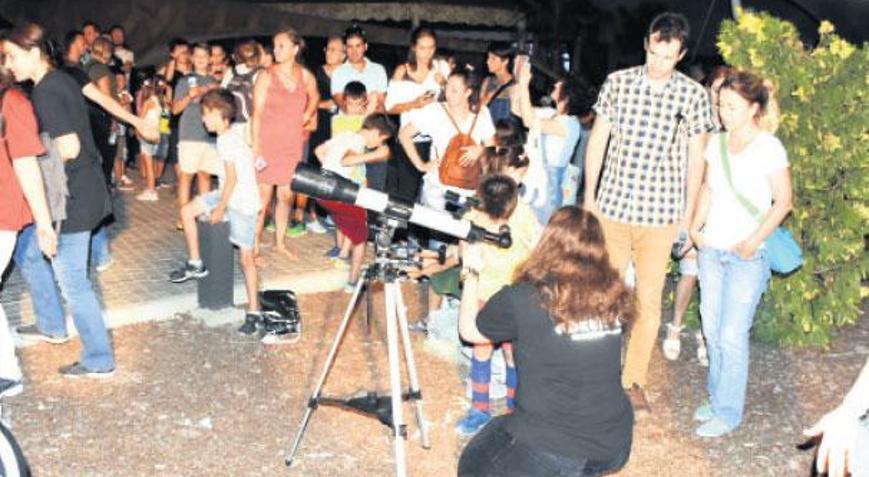 Parçalı ay tutulması hava engeline takıldı