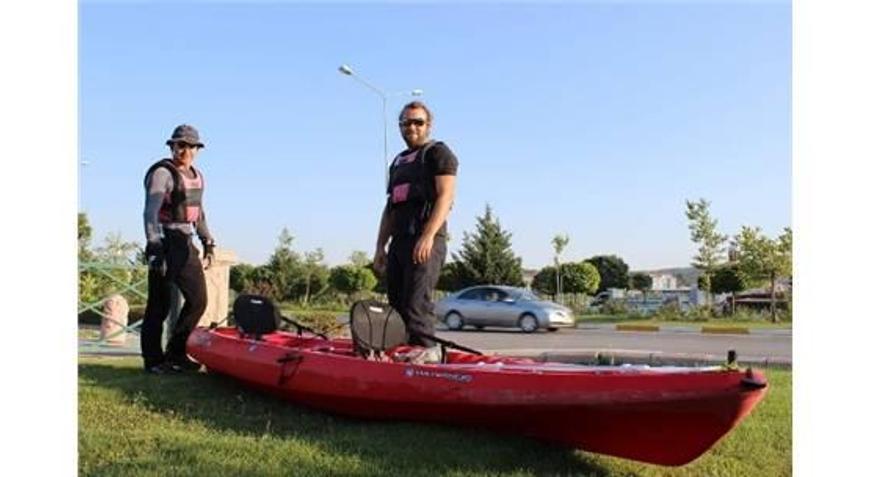 EMEKLİ SAT KOMANDO’DAN KANOYLA PORSUK KEŞFİ (ÖZEL HABER)