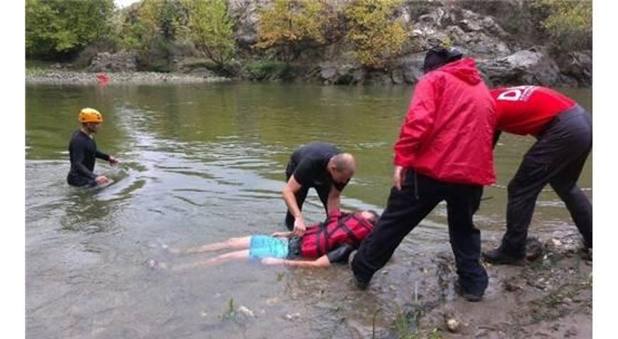DAK EKİBİ SAKARYA NEHRİNDE KURTARMA SENARYOSUNU CANLANDIRDI