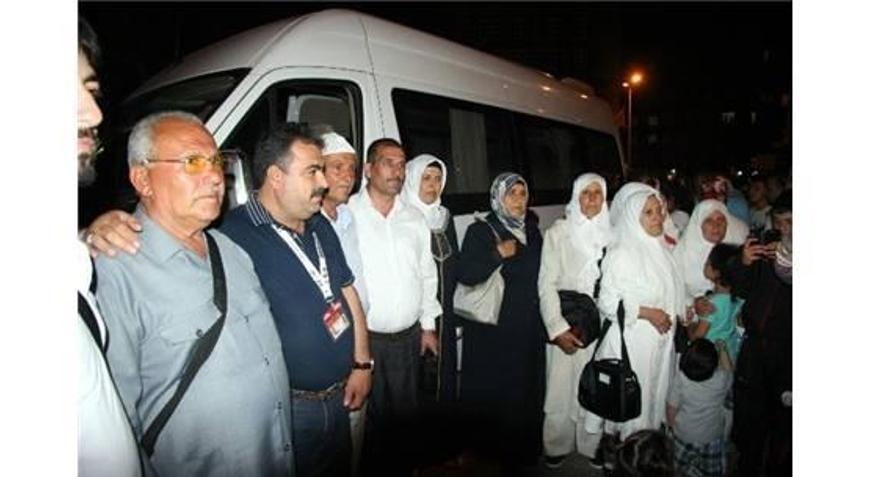 UMRE YOLCULARI DUALARLA UĞURLANDI