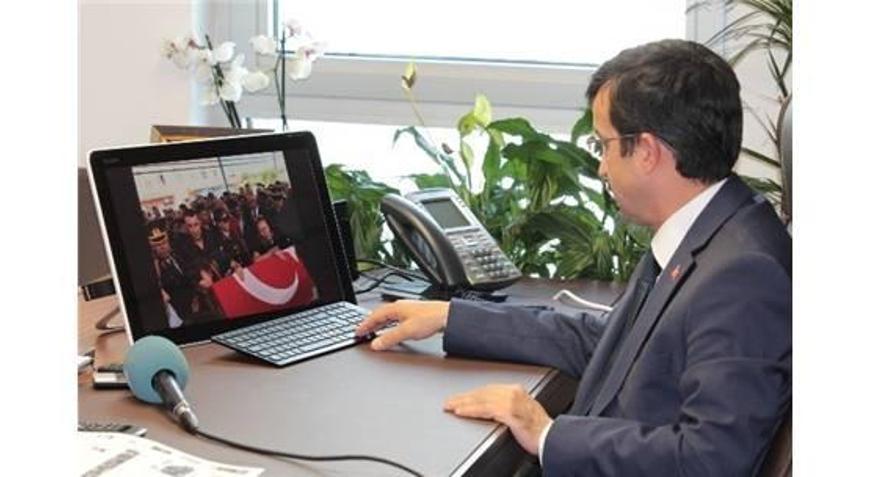 CHP’Lİ MAHMUT TANAL’A FOTOĞRAFLI CEVAP