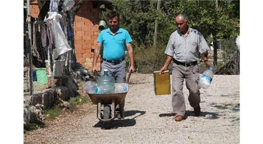SEYDİKEMER’DE MAHALLE SAKİNLERİNİN SU ÇİLESİ