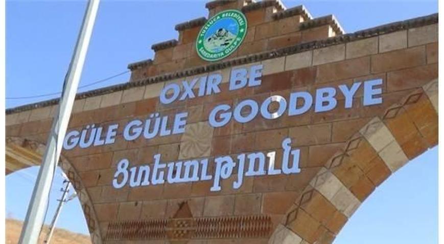 TUZLUCA BELEDİYESİNDEN 4 DİLDE TABELA