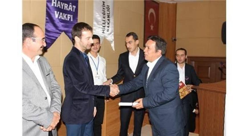 OSMANLICA KURSUNA KATILAN 250 KİŞİYE SERTİFİKA