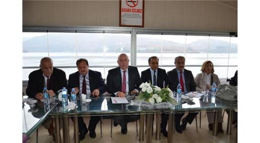 BAFRA’DA BALIK ÜRETİCİLERİNİN SORUNLARI VE KİRLİLİK ELE ALINDI