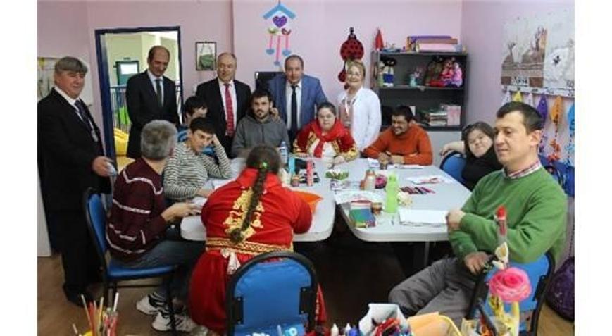 HAFİF DÜZEYDE ZİHİNSEL ENGELLİLERE YÖNELİK KEÇE KURSU