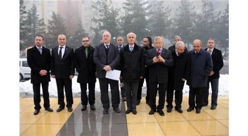 PROTESTAN DİN ADAMLARI DİYARBAKIR’DA