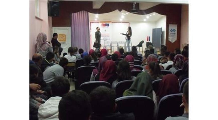 20 OKULDA 3 BİN ÖĞRENCİYE ‘TİYATRO GÖSTERİSİ’