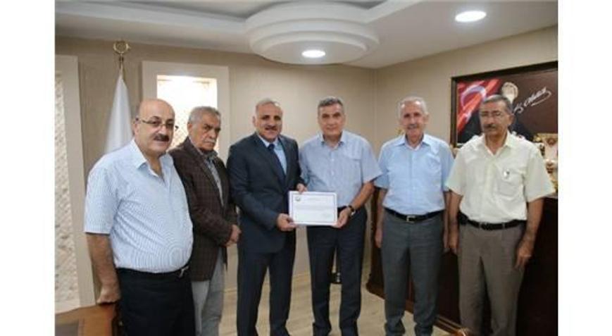 İZZETPAŞA VAKFI’NDAN YARDIM KAMPANYASINA DESTEK